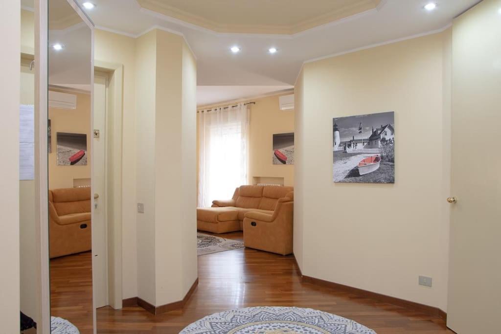 Appartamento Grazioso Con Parcheggio Privato Πιατσέντζα Εξωτερικό φωτογραφία