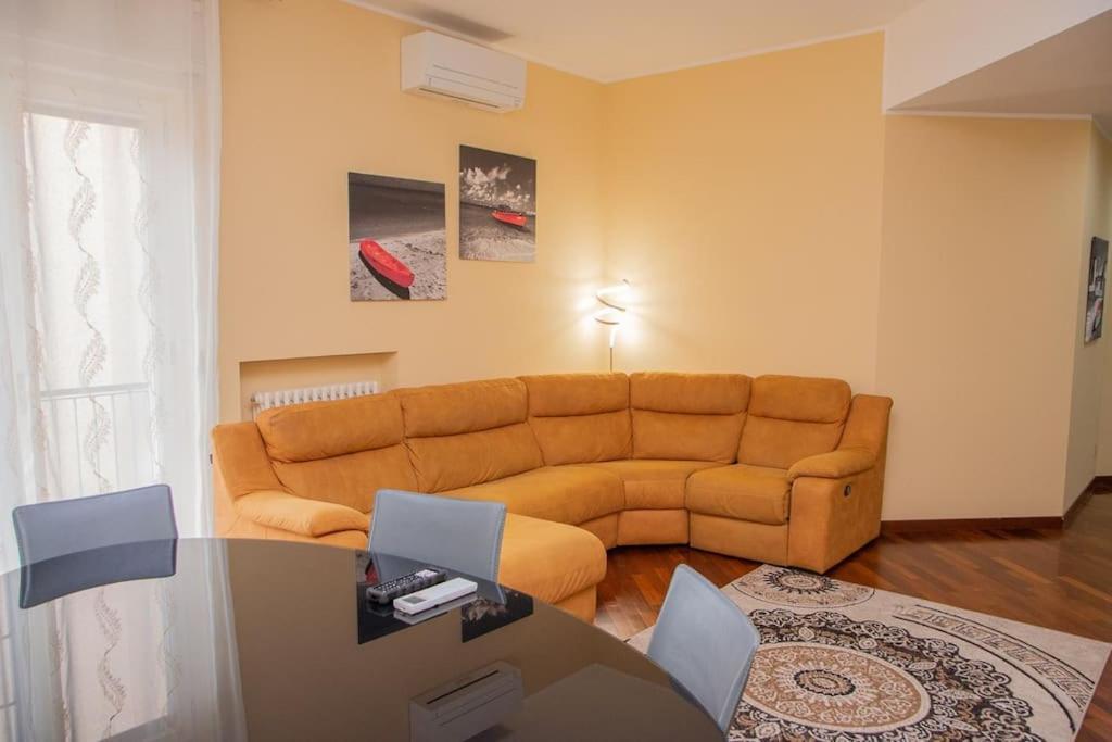 Appartamento Grazioso Con Parcheggio Privato Πιατσέντζα Εξωτερικό φωτογραφία