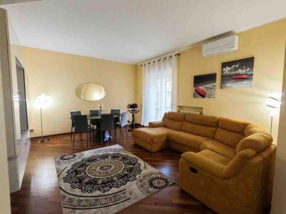 Appartamento Grazioso Con Parcheggio Privato Πιατσέντζα Εξωτερικό φωτογραφία